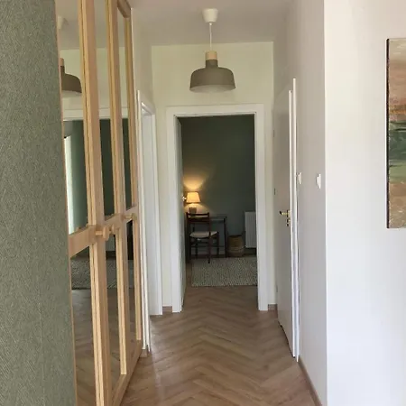 Lägenhet Tesoro Gdynia Apartament W Angielskiej Willi